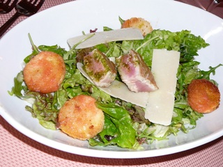 Sofia restaurant Tambuktu – tuna cessar’s salad