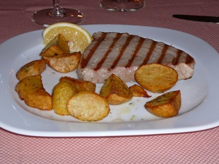 Sofia restaurant Tambuktu – tuna steak